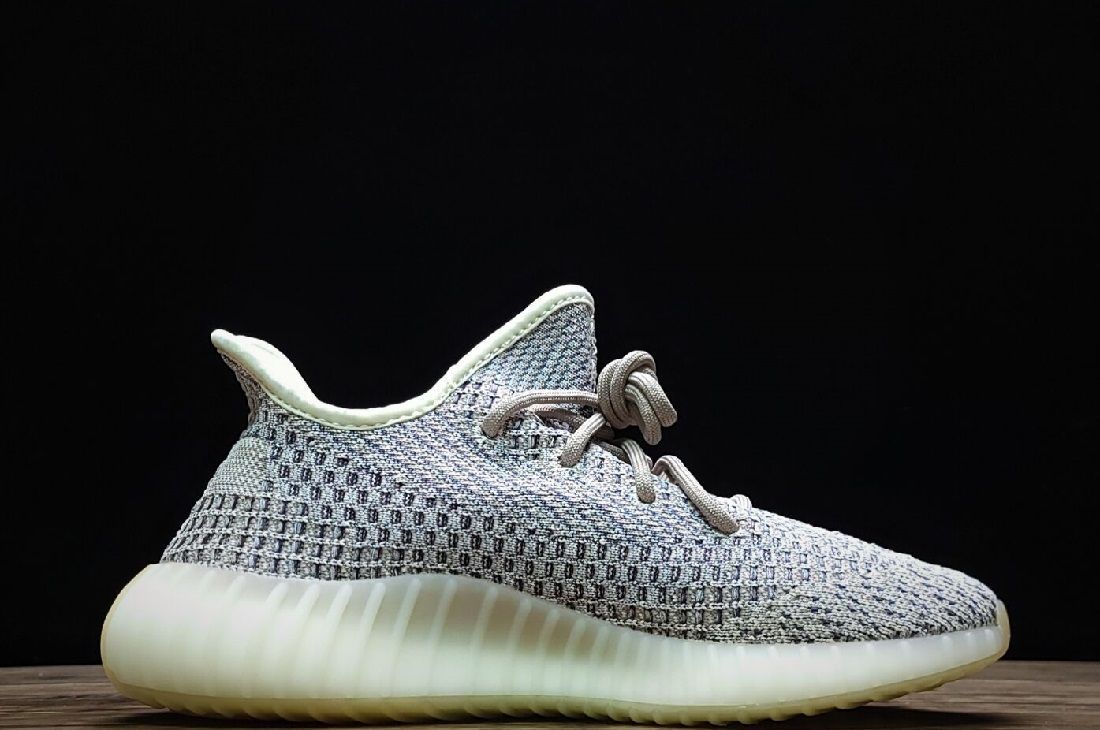 Fake Yeezy 350 V2 Ash Pearl Trainers for Sale (2)